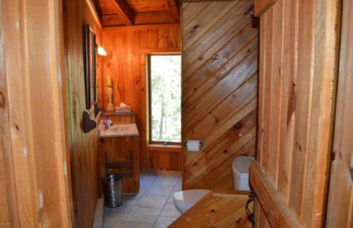 Upscale Rustic Cabin Surrounded by Spacious Pennsylvania Countryside near Pine Creek Gorge - Foto 41