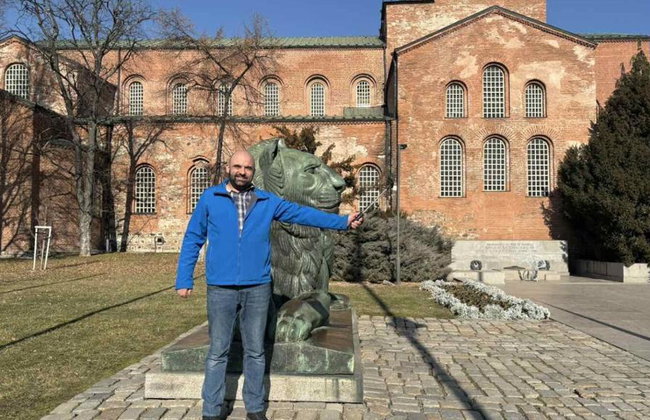 Sofia City Walking Tour with Tasting – 2-Hour Guided Experience - Foto 5