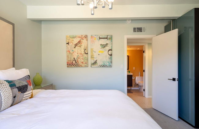 Lux Desert Retreat 4BR Pool Spa Stunning Views - Photo 29