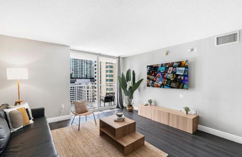 Luxurious 3BR Condo with Pool in Brickell - Foto 18