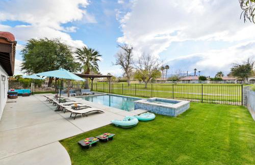 Your Stylish Getaway to Desert Fun and Relaxation - Foto 40