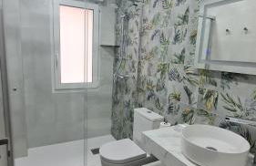 La Avenida - Foto 17