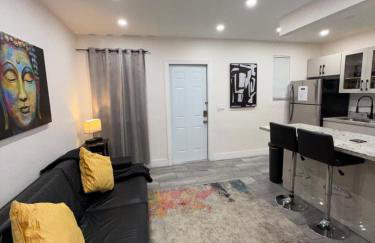 Queens Cozy Condo Near Downtown Airport - Photo 29