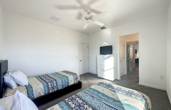 5 Bed South Facing Pool Close To Disney 5 Bedroom Villa by RedAwning - Photo 8