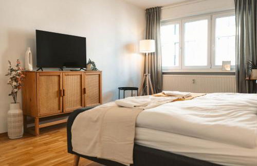 K15 Cozy, Unique & Spacious 3-Room Apartment with Balcony or Single Room by LIPA - Foto 28