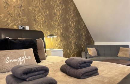 Spacious 2-Bedroom Duplex with Jacuzzi Bath and Free Gated Parking - Foto 49