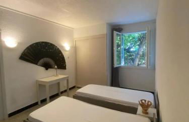 Location chaleureuse à Orgnac-l'Aven avec piscine partagée - Foto 57