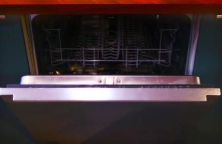 Apartment with Terrace and Sea View - Photo 22