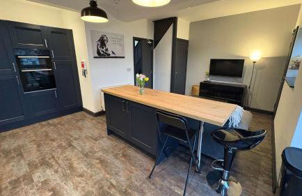 Six Bedroom House on Southmead road - Foto 1