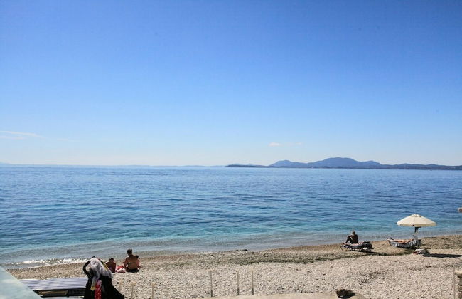 Dina Beach Front Apartment - Foto 12