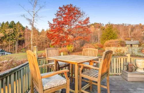 The Eagles Nest, Couples Escape - Hot Tub & Views! - Foto 24