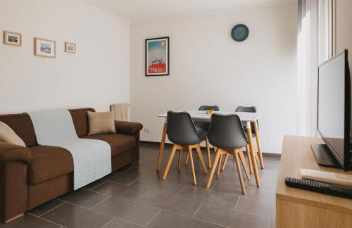 Appartement confortable avec balcon - Proche Gare Riquier SNCF - Foto 7