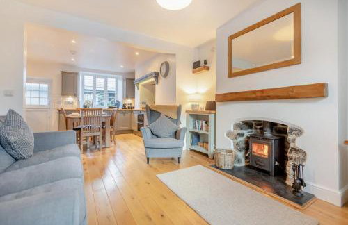 2 Bed in Sticklepath oc-l33312 - Photo 1