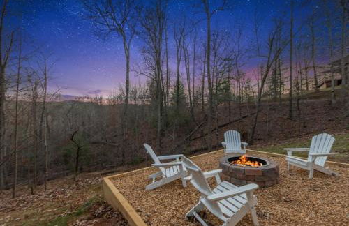 Rivendell - Stunning Views, Fireplace, Hot Tub, Billiards Table, Outdoor Fire Pit - Morganton, GA - Foto 39