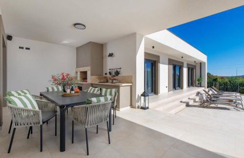 Villa Lastine near Rovinj - Photo 26