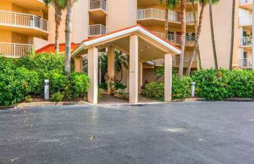 Hutchinson Island Beach Condo - Photo 32