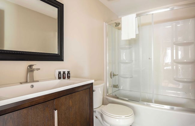 Chateau Syrah by Avantstay Picturesque Estate w/ Pool, Table Tennis & Pool Table New Pickleball Court + Basketball Hoop - Foto 28