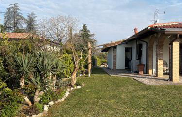 Casa Girasole - entire villa with pool - Foto 17