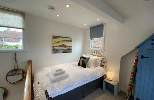 Stylish Cottage with Quay and River View - Foto 26