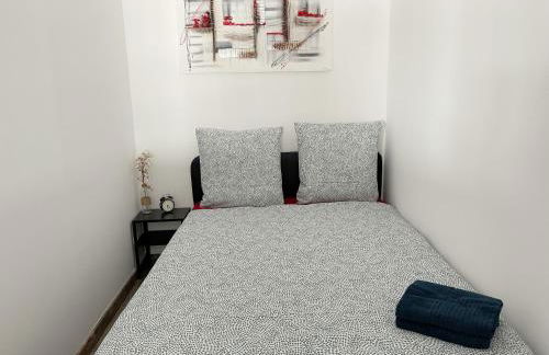 017 CHIC & COSY F2 53m2 HYPERCENTRE WIFI SMART TV NETFLIX - Foto 3