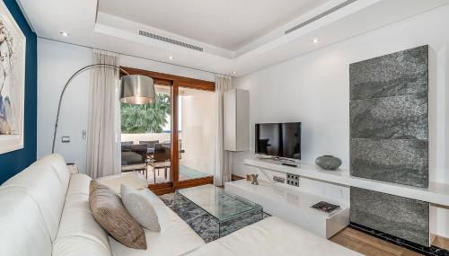 Bahia de la Plata de Estepona Spain Boutique Appartment - Photo 2