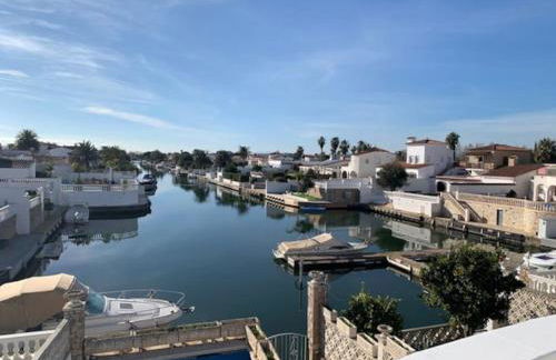 Casa Serenity au canal avec piscine et amarre - Foto 6