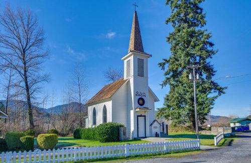 Historic Cupola Caboose with Mountain Views in Elbe - Photo 24