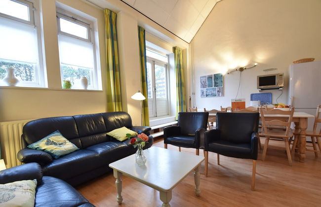 Spacious Coastal Getaway Bergen - Photo 9