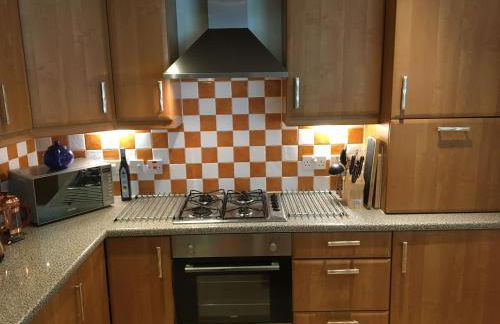 Holyrood Park Apartment - Photo 15