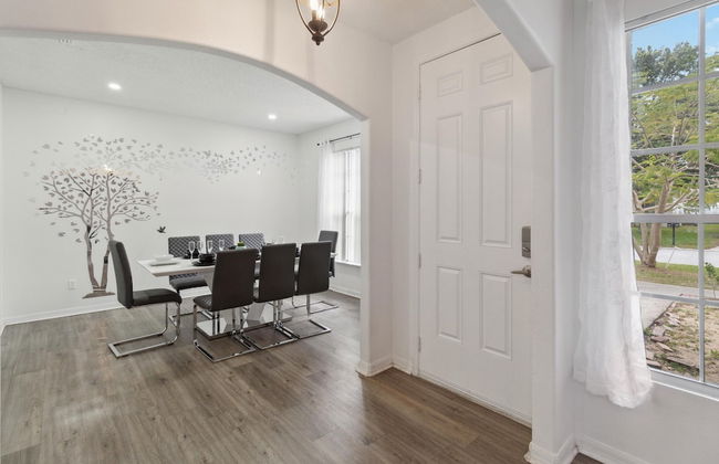 5/4 Pool Home Located in Sunset Ridge Community! - Foto 8