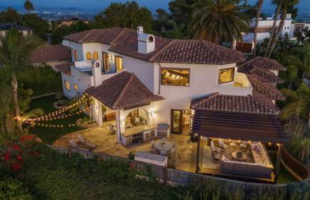 Timeless Spanish Villa with Panoramic Ocean Views - Foto 1