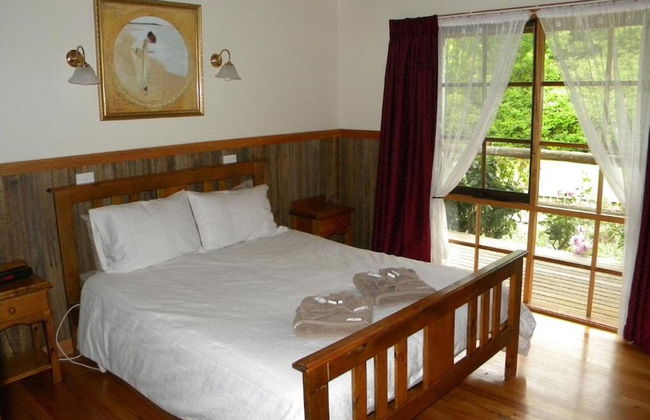 Sanctuary Park Cottages - Photo 16