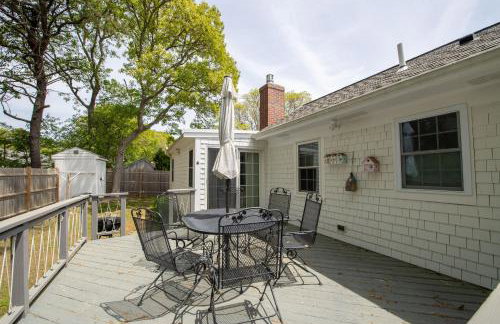 Cape Cod Cottage by Leavetown Vacations - Foto 21