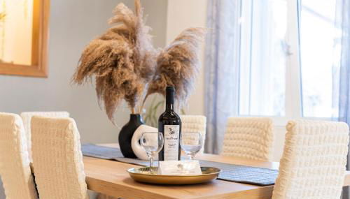 Luxury Getaway with Jacuzzi - Platanos House Salakos - Foto 4