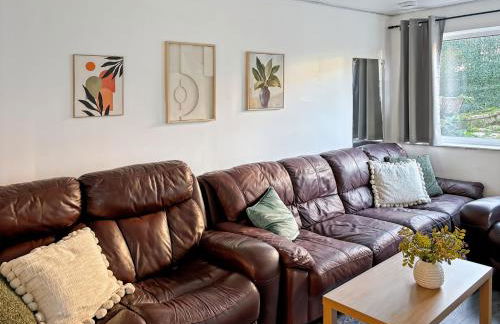 Relaxing Getaway With Hot Tub & Sauna Sleeps 6 - Foto 92