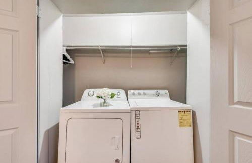 Dallas Retreat Pool & California-Inspired Design - Foto 12