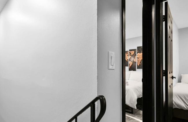 Escape to This Gorgeous new Wilton Manors Villa - Photo 39