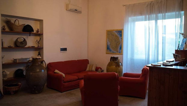 Coin salon dans le hall