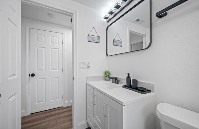 Paradise Haven- Amazing 4BR Oasis With Pool - Foto 23