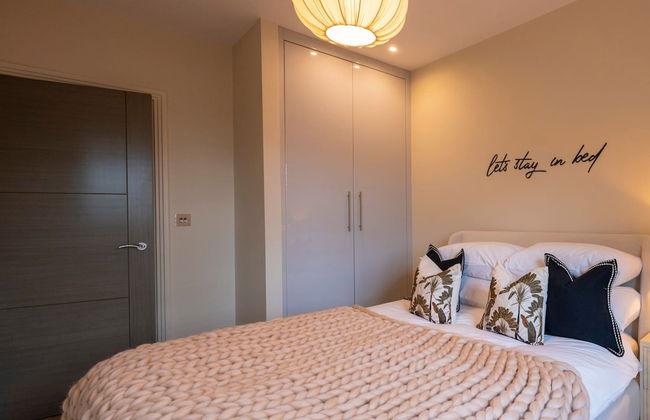 Super Vibrant 2 Bedroom With Parking - Foto 13