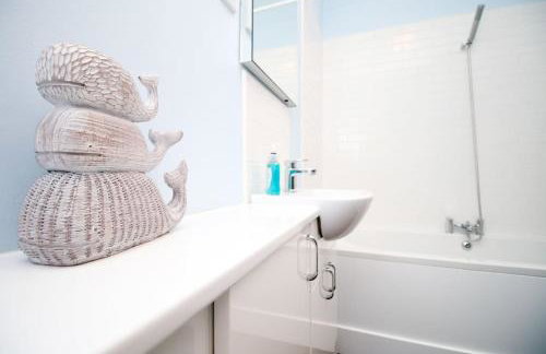 2 Bedroom City Apartment - 20mins Walk to Cabot Circus, With Free Wi-Fi & Off-Peak Parking Included - Foto 25