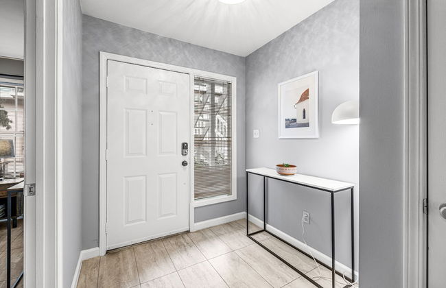 Juniper Furnished Apartments - Photo 1