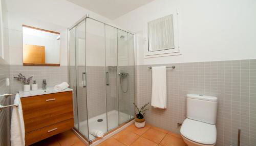 Villa con piscina en Cala Galdana - Foto 5, towels, Shower