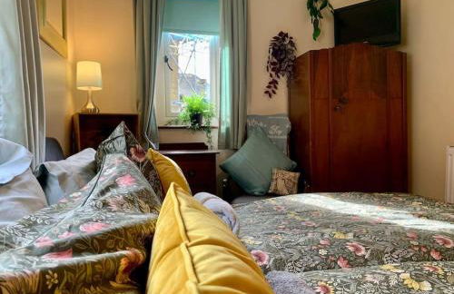 Bronte Stables - Cozy period house with parking and walled garden - Foto 18