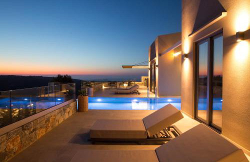 Eforasis Villas, with Heated Spa Whirlpool, by ThinkVilla - Foto 7