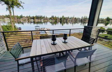 4BR 4BA Modern Lakefront Lodge - Foto 9