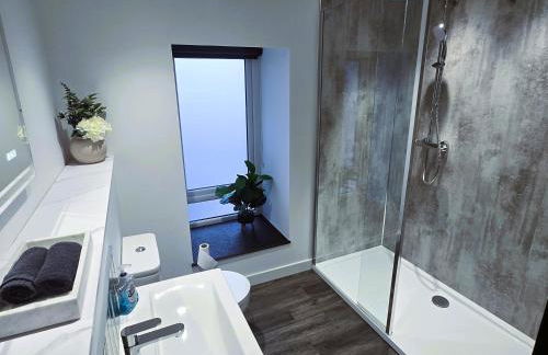 Deluxe Coastal Villa - Isle of Eday - Photo 10