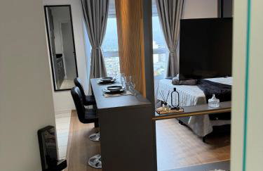 Studio 63 novo, luxuoso e completo com ar condicionado e cama Queen Size - Centro Mogi - Até 4 Pessoas - Foto 30