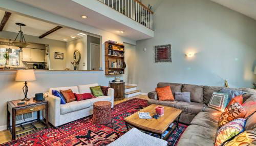 Peaceful Goshen Cottage with Screened Porch and Views! - Foto 4