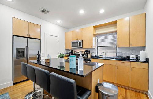 Houston Getaway by Downtown Pool Table Pets - Photo 9